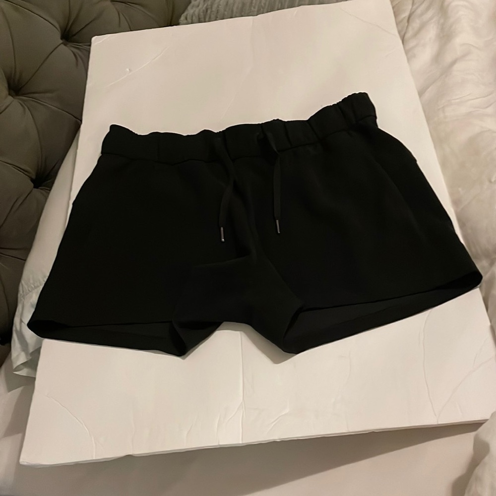 Lululemon shorts size 8